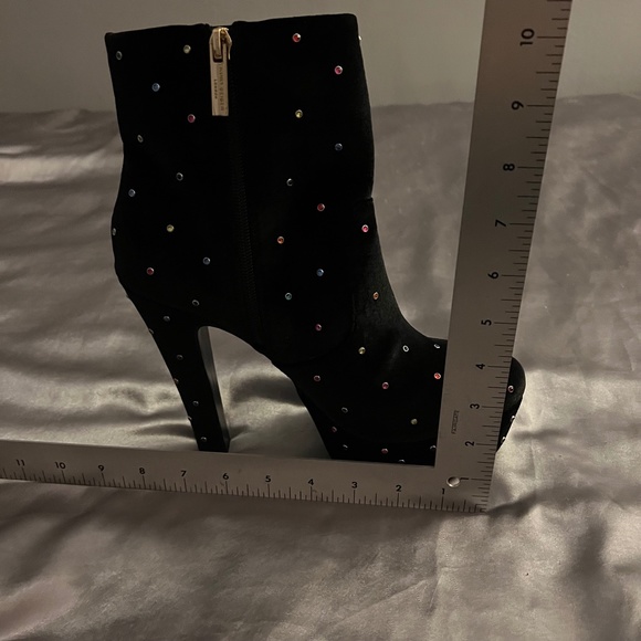 Kurt Geiger London Spear Stud Black Platform Booties Jewel-Tone Studs Size 39 - Picture 8 of 8